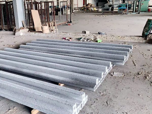 PAINEL DE PAREDE EM FORMA DE T